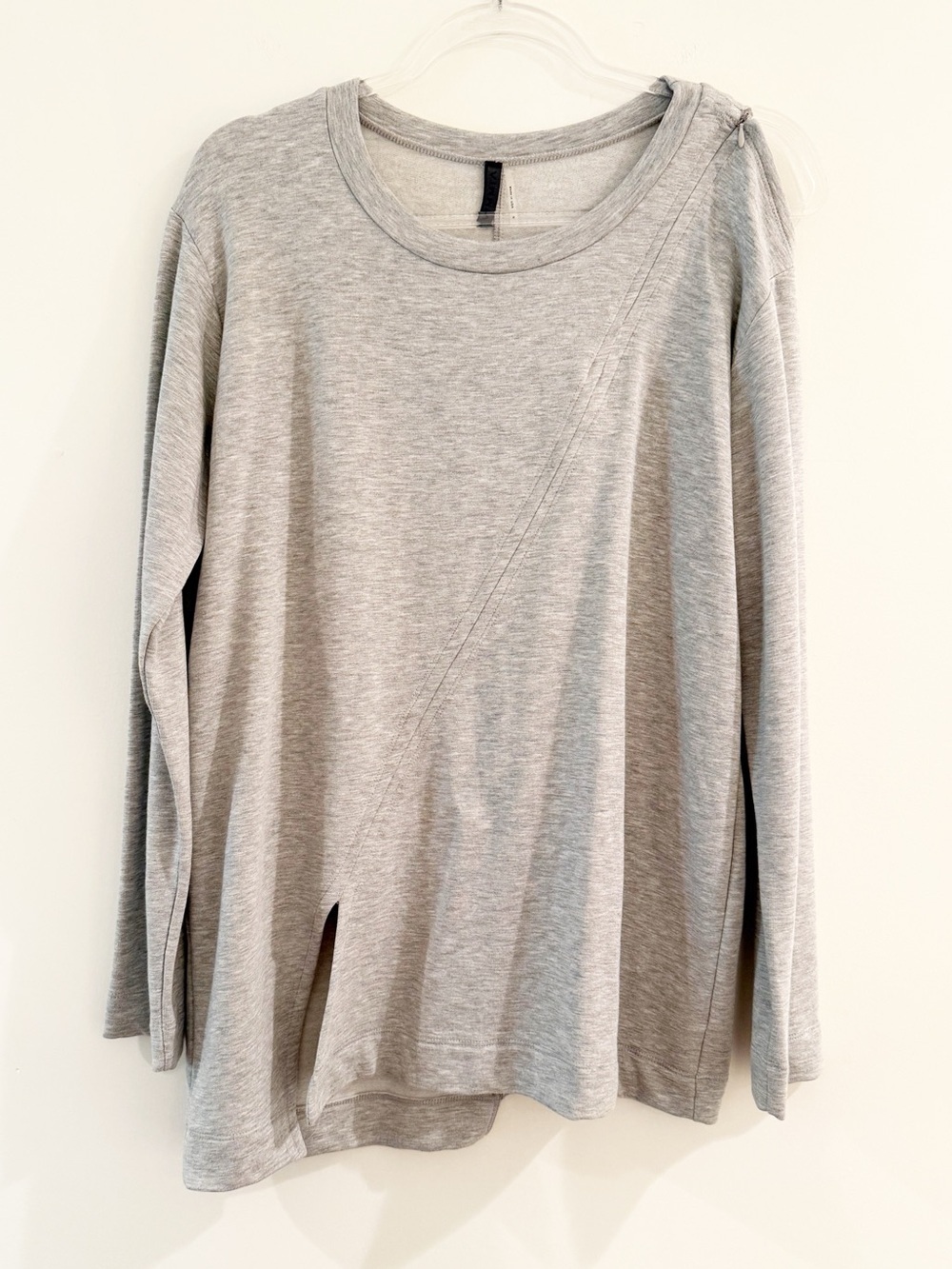 Vimmia Long Sleeve Asymmetric Zip Shoulder Top